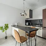 Urbanest Center Mat2a * كاتوفيتسه