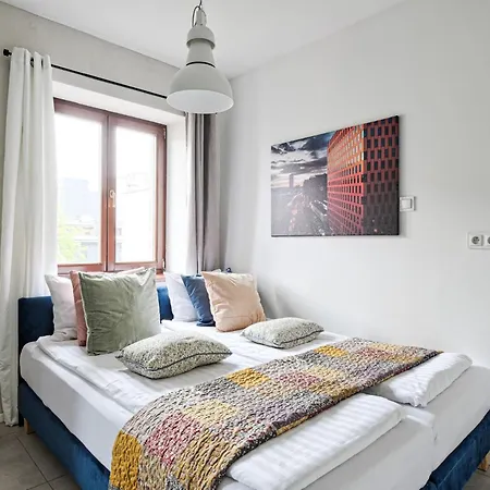 Urbanest Center Mat2a شقة *