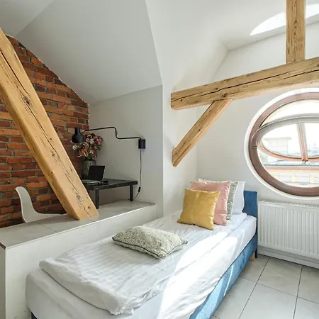 Urbanest Center Mat2a 아파트 *