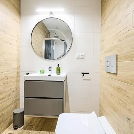 Urbanest Center Mat2a