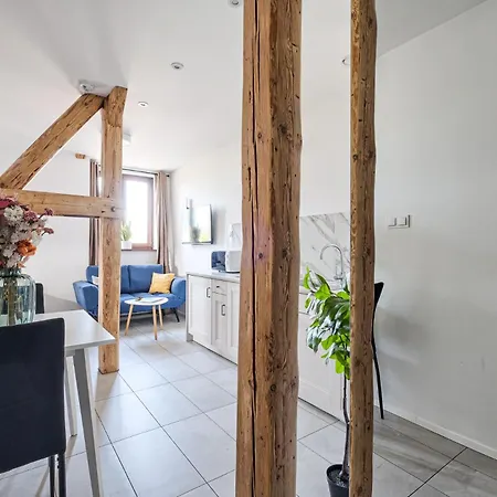 Urbanest Center Mat2a 아파트 *