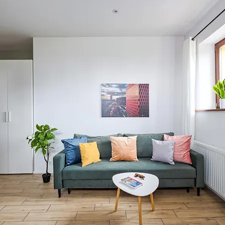 Urbanest Center Mat2a *