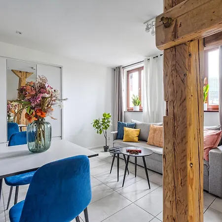 Urbanest Center Mat2a 아파트 *