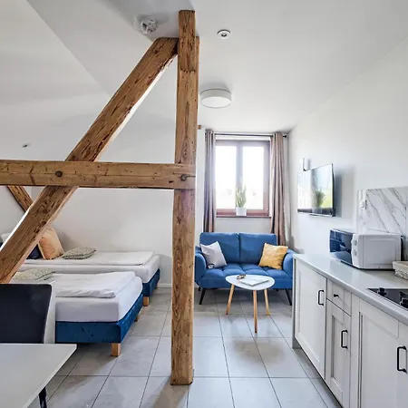 Urbanest Center Mat2a *