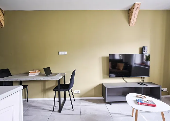 Urbanest Center Mat2a דירה קטוביץ