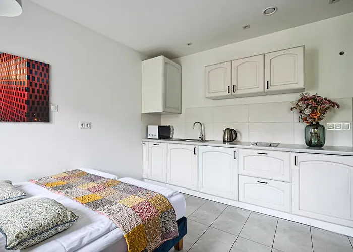 Urbanest Center Mat2a *