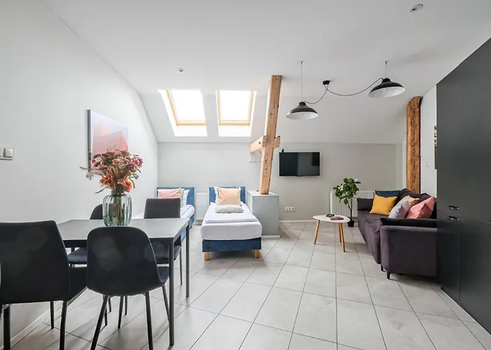 Urbanest Center Mat2a * קטוביץ