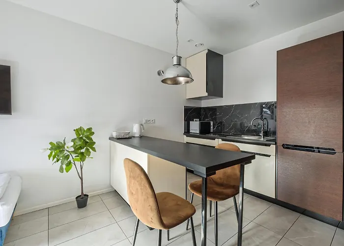 Urbanest Center Mat2a * קטוביץ