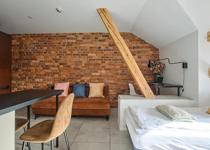 Urbanest Center Mat2a דירה *