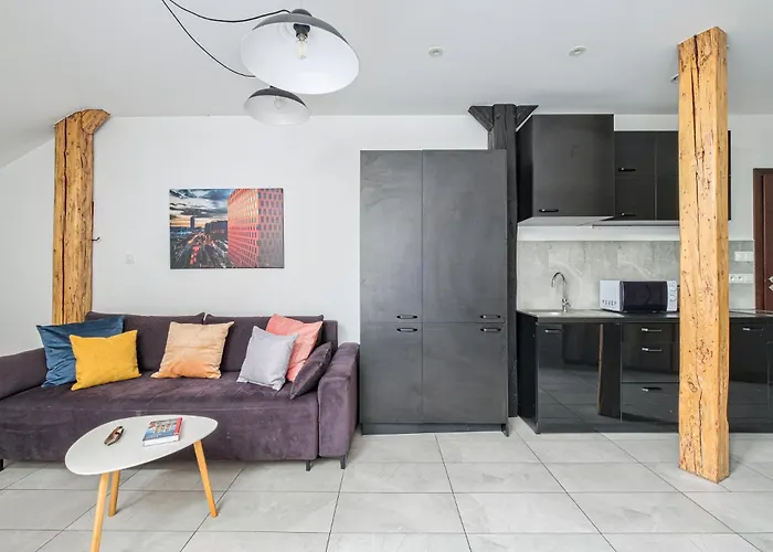 Urbanest Center Mat2a *