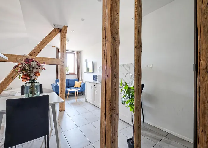 Urbanest Center Mat2a דירה *