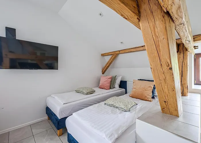 Urbanest Center Mat2a דירה קטוביץ