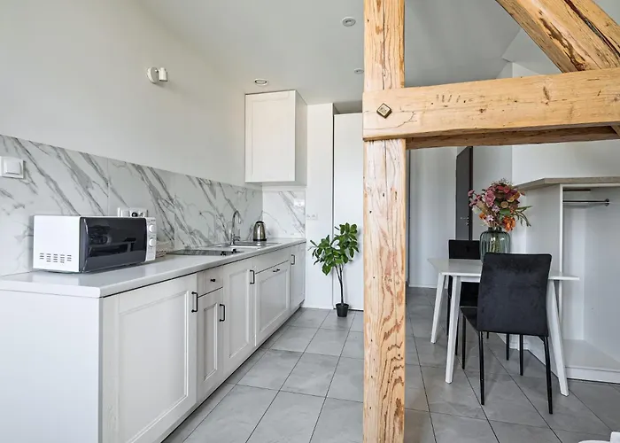 Urbanest Center Mat2a קטוביץ