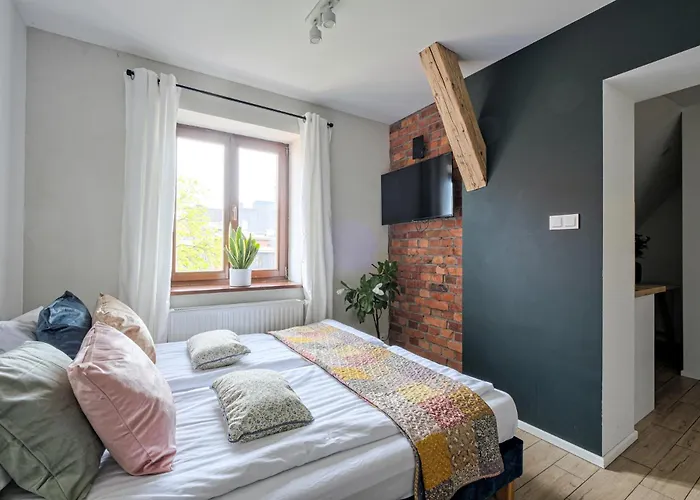 Urbanest Center Mat2a * קטוביץ